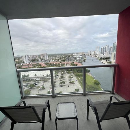 23Rd Floor Luxury & Spacious Beachwalk Resort Apartment With Amazing View Hallandale Beach Kültér fotó