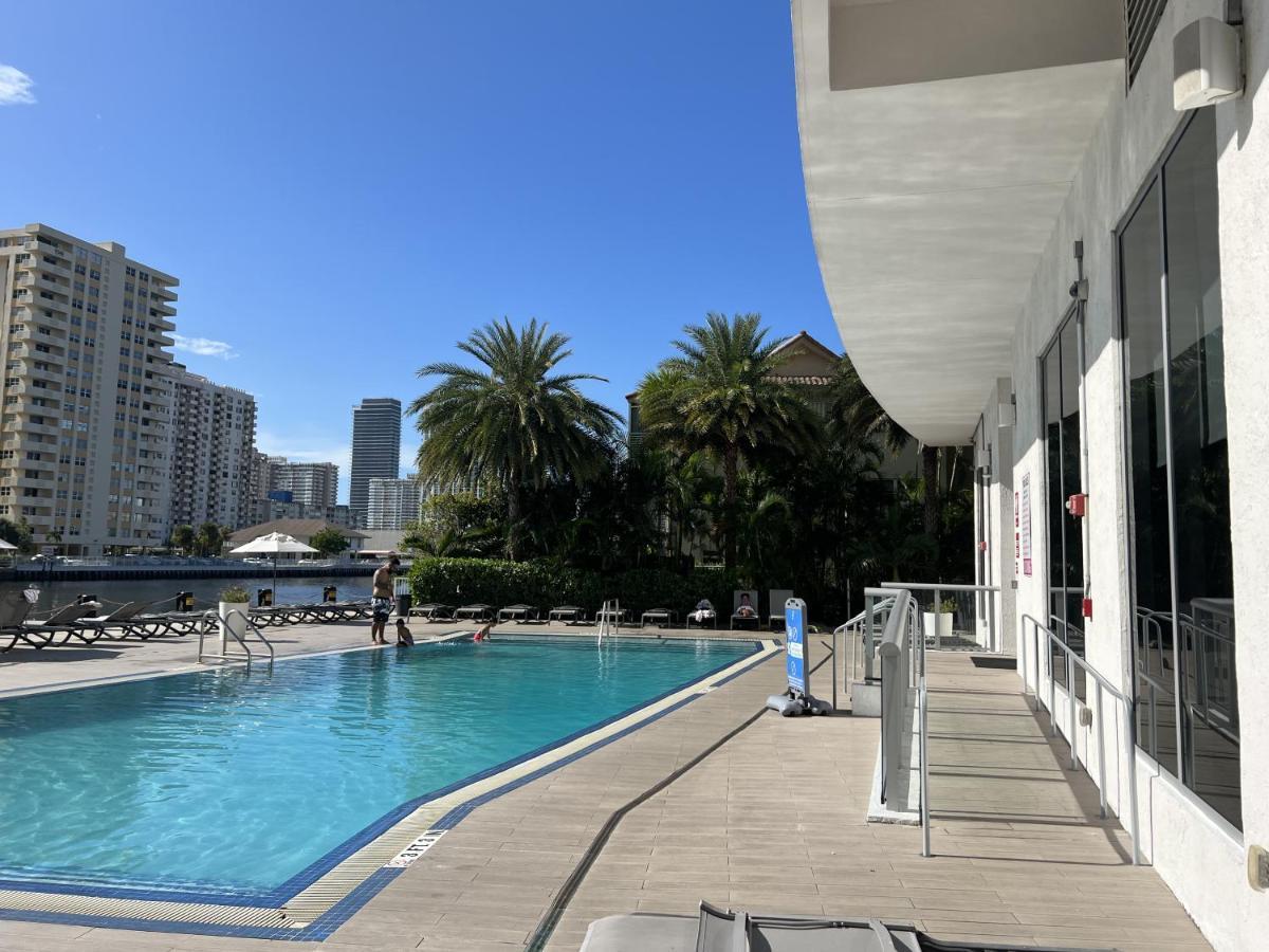 23Rd Floor Luxury & Spacious Beachwalk Resort Apartment With Amazing View Hallandale Beach Kültér fotó