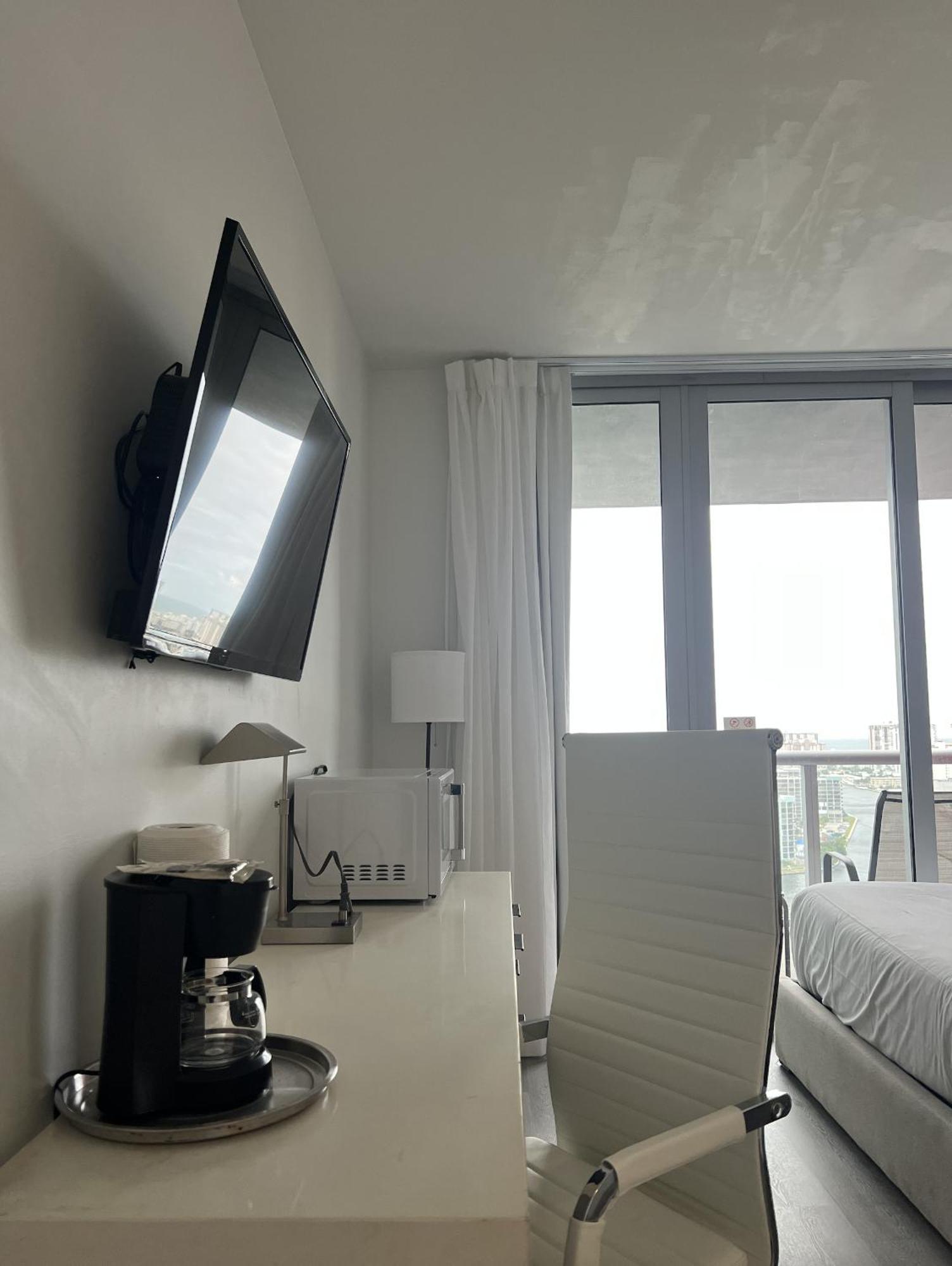 23Rd Floor Luxury & Spacious Beachwalk Resort Apartment With Amazing View Hallandale Beach Kültér fotó