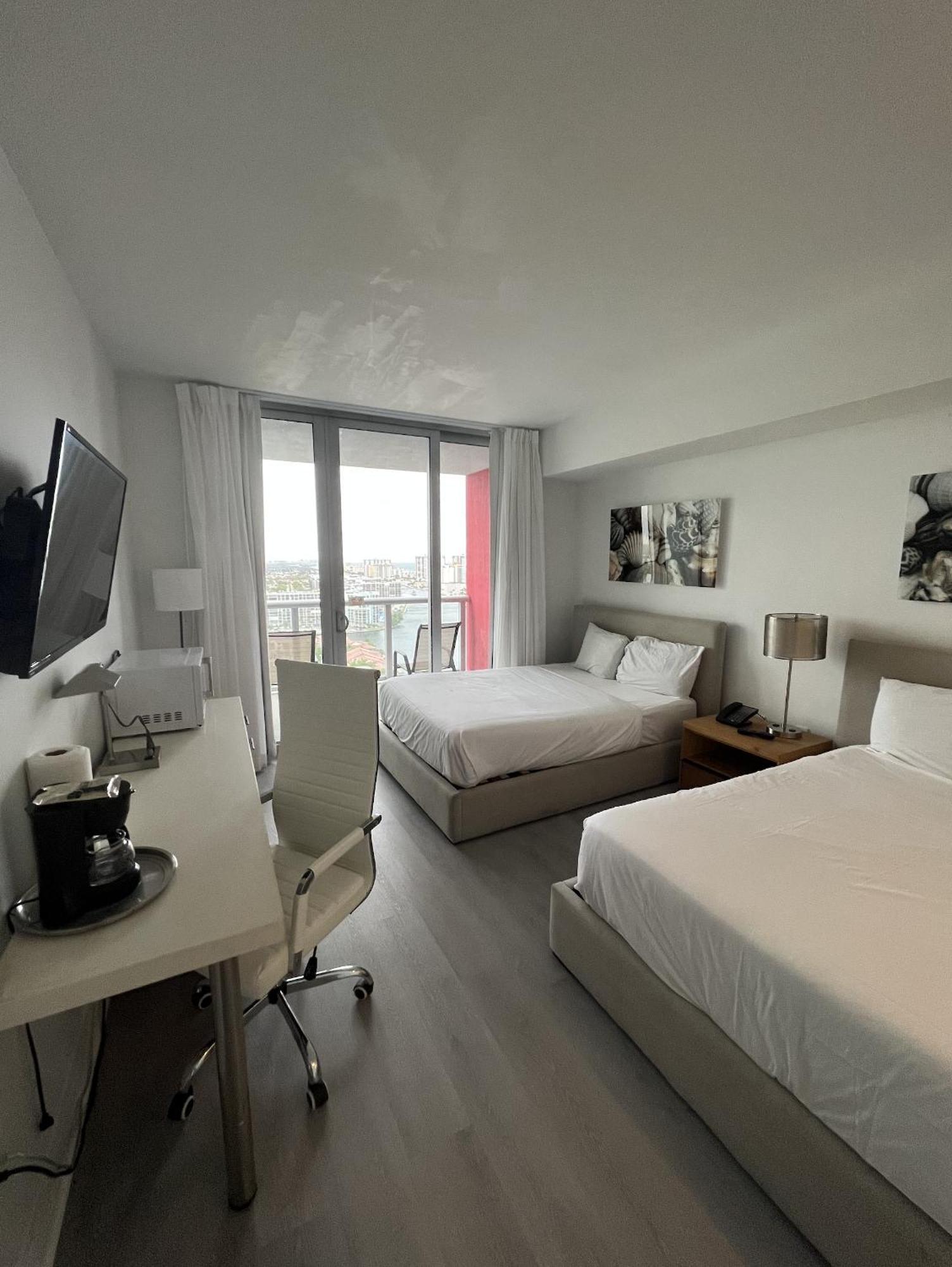 23Rd Floor Luxury & Spacious Beachwalk Resort Apartment With Amazing View Hallandale Beach Kültér fotó